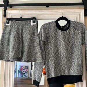 Michael‎ Stars 2 piece Skirt Sweater Set Size Small EUC